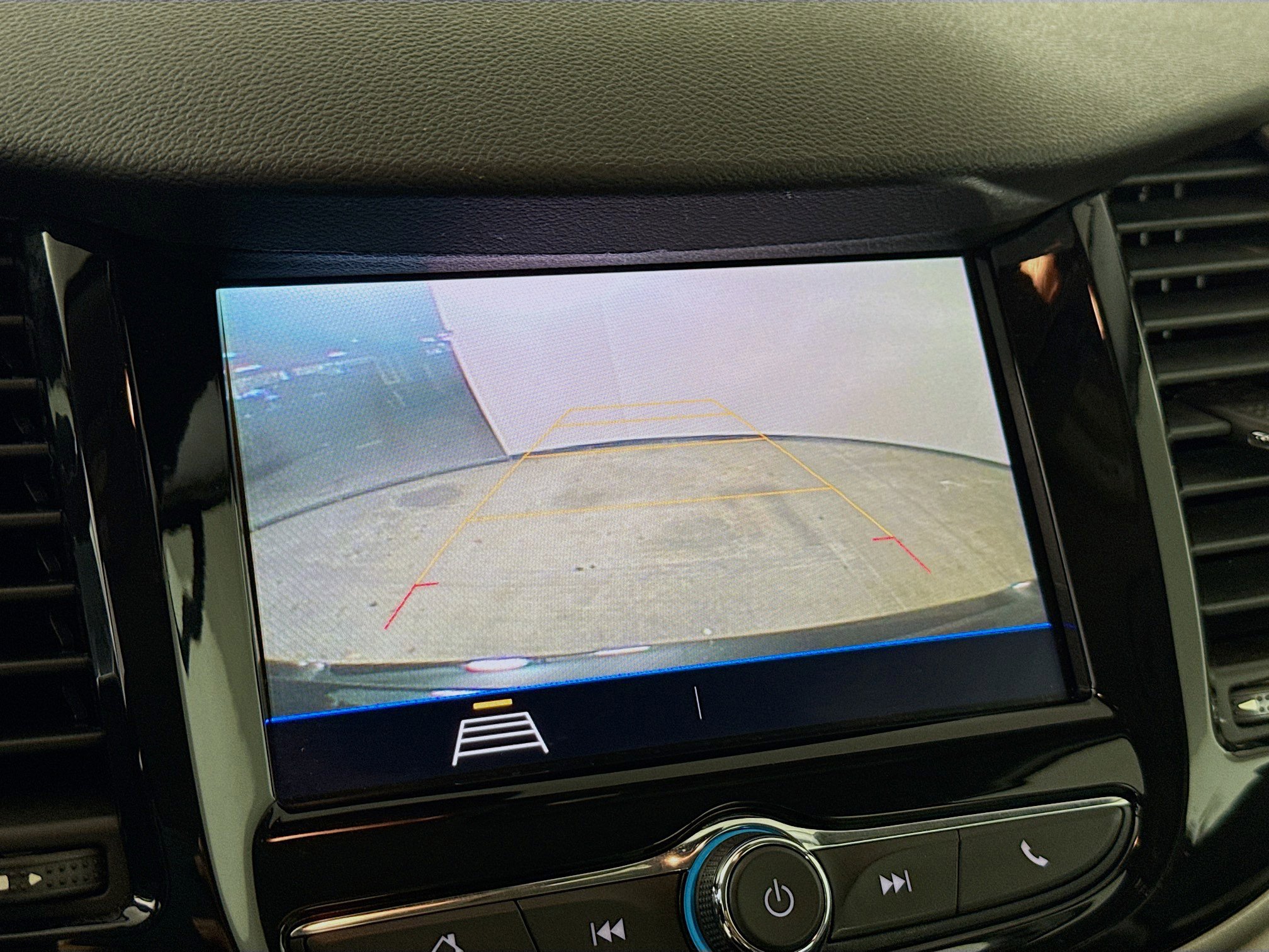 Used 2020 Chevrolet Trax LS image 14