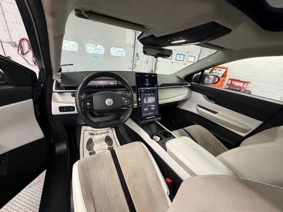 Used 2023 Fisker Ocean One AWD/4WD image 34