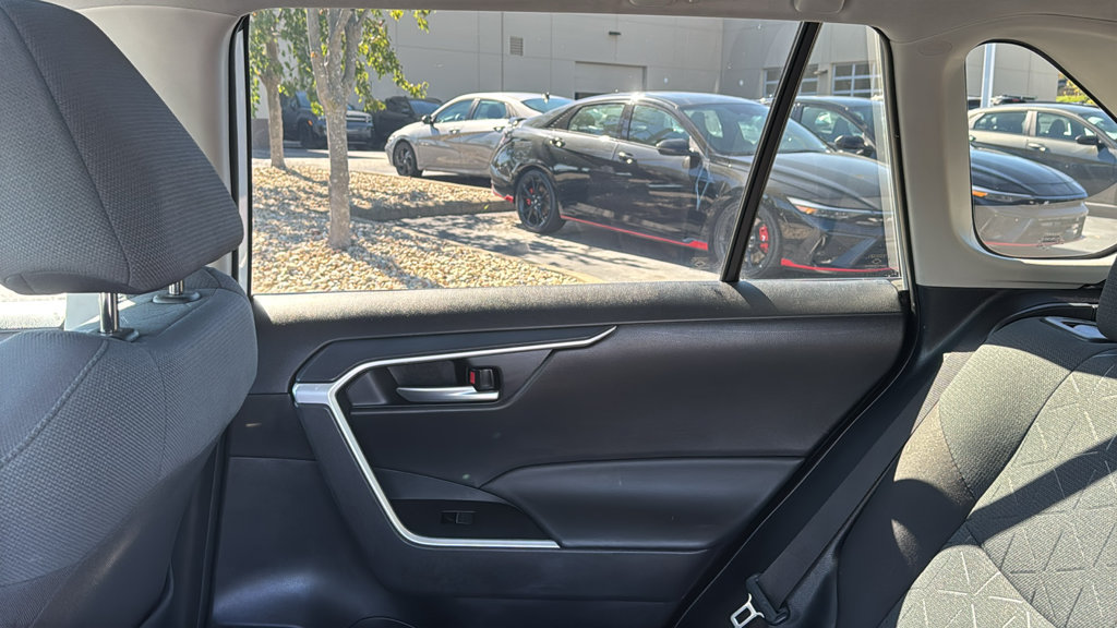 Used 2025 Toyota RAV4 XLE w/ Convenience Package AWD/4WD image 29