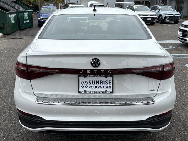 Used 2025 Volkswagen Jetta SE w/ Black Wheel Package image 6