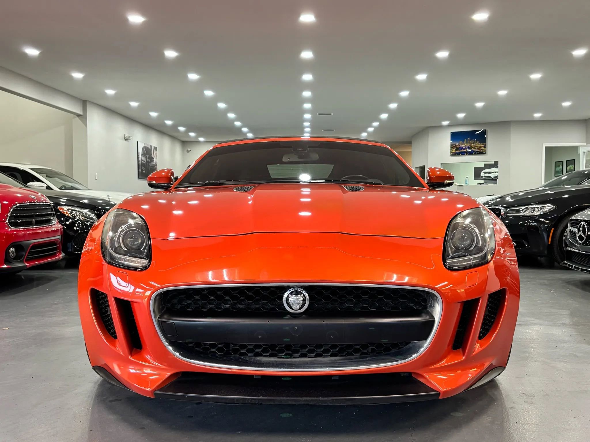 Used 2014 Jaguar F-TYPE Convertible image 2