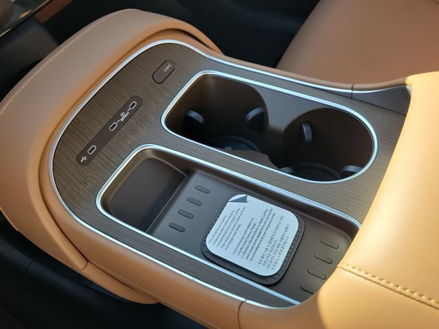New 2026 Hyundai Palisade Calligraphy AWD/4WD image 16