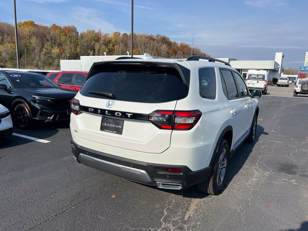 Certified 2026 Honda Pilot EX-L image 5