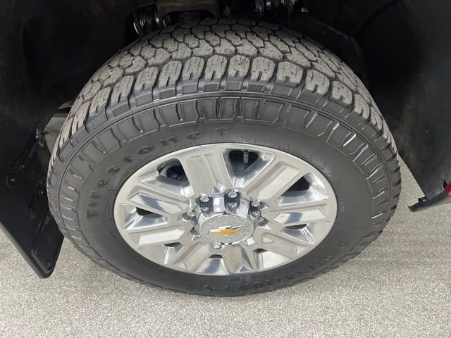 Used 2025 Chevrolet Silverado 3500 High Country w/ High Country Premium Package AWD/4WD image 19