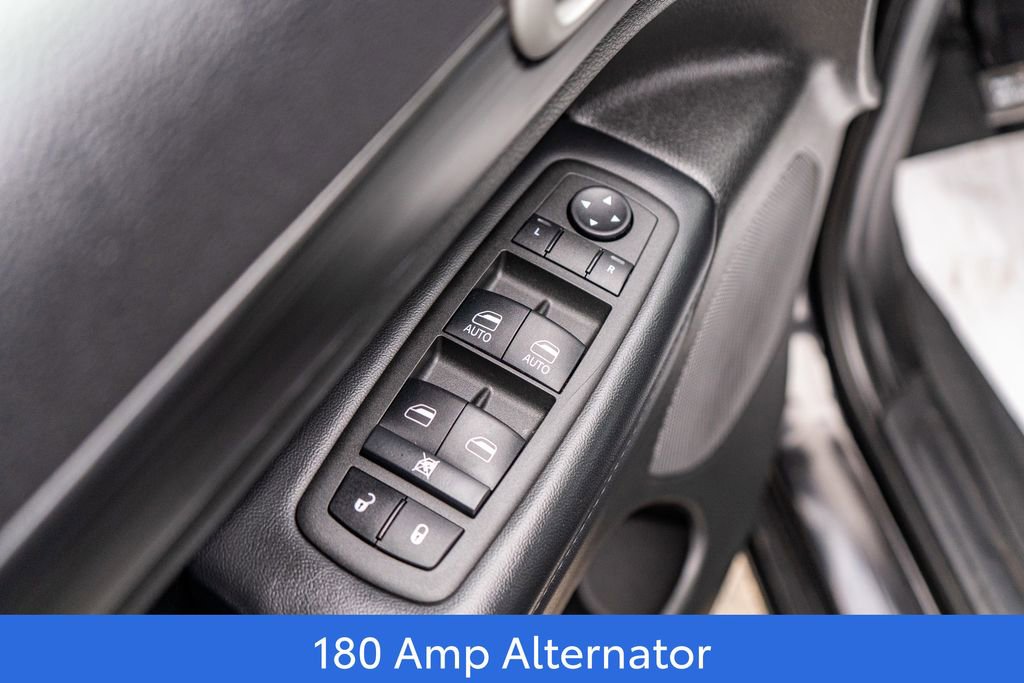 Used 2022 Jeep Grand Cherokee Laredo X image 18