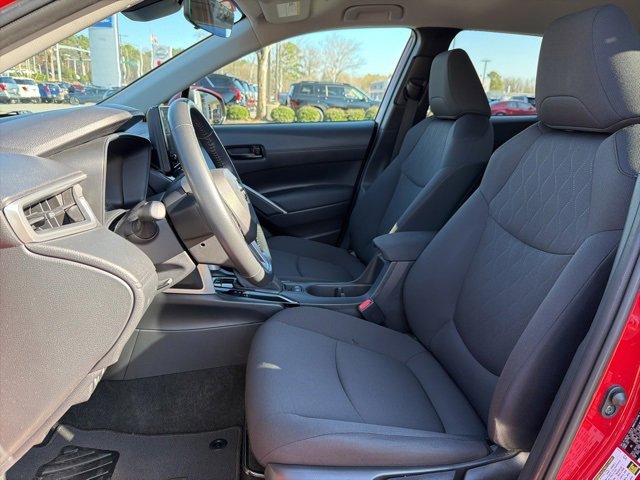 Used 2023 Toyota Corolla Cross LE image 28