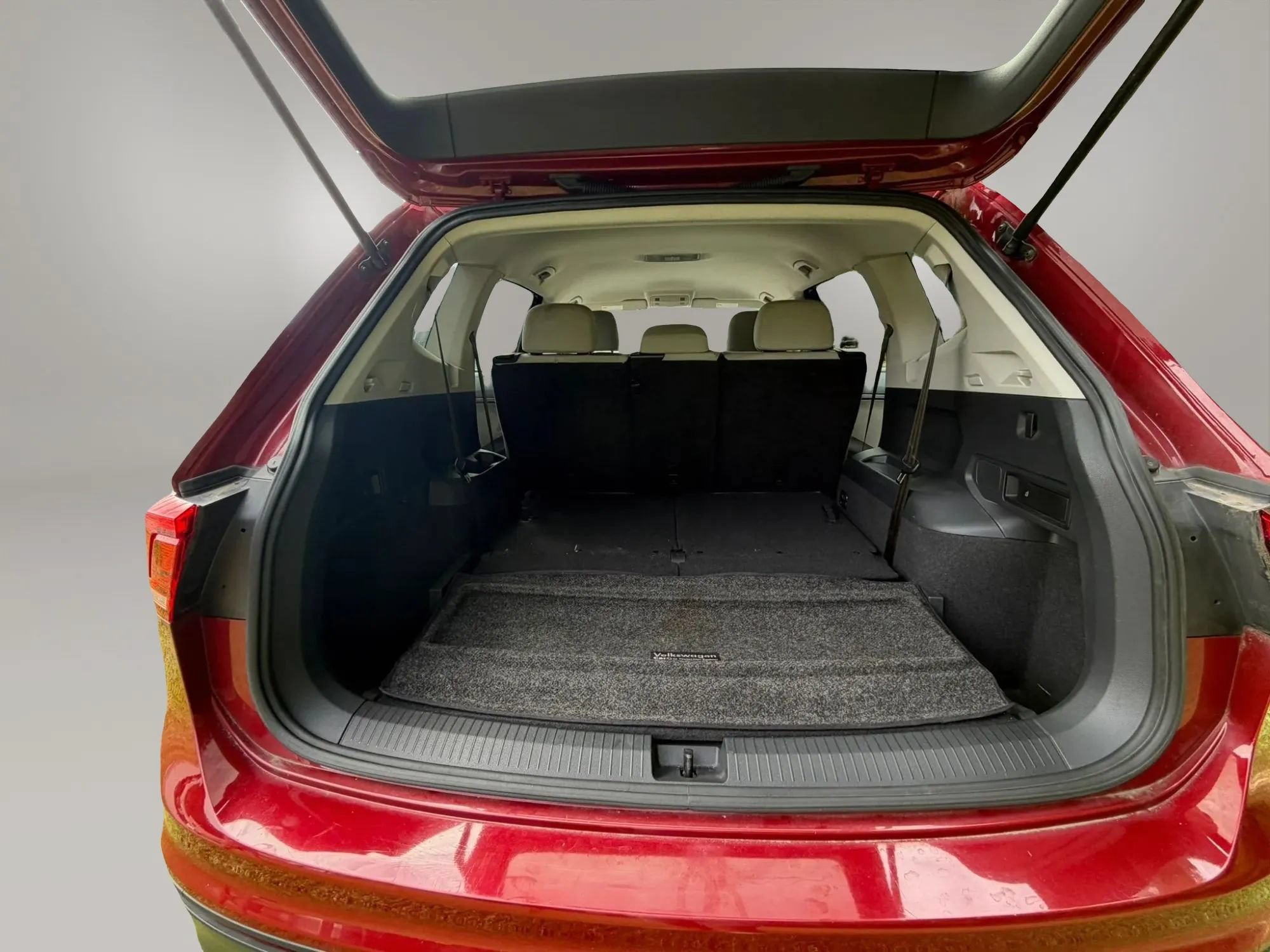 Used 2018 Volkswagen Tiguan S FWD image 18