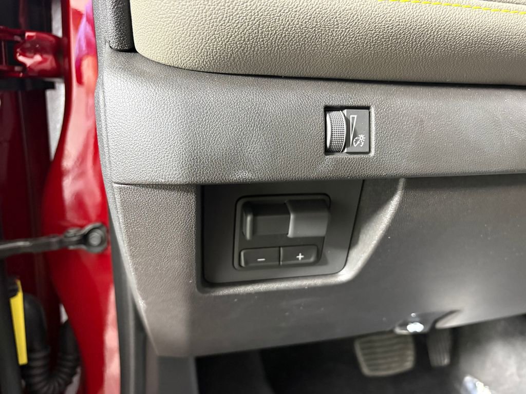 Used 2026 Chevrolet Colorado ZR2 w/ Technology Package image 13