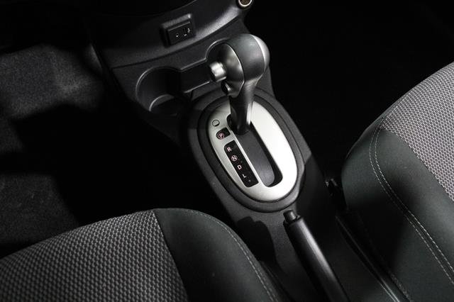 Used 2017 Nissan Versa SV image 12