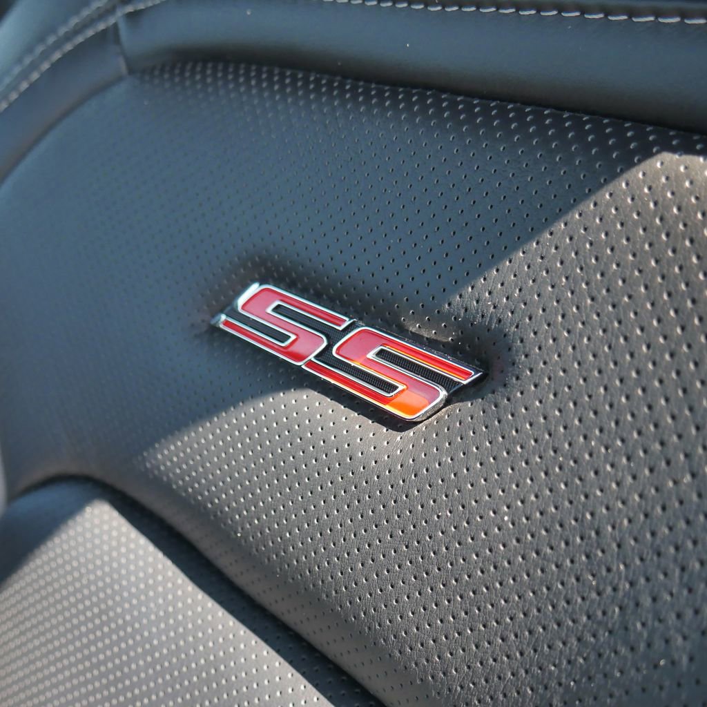 Used 2017 Chevrolet Camaro SS RWD image 36