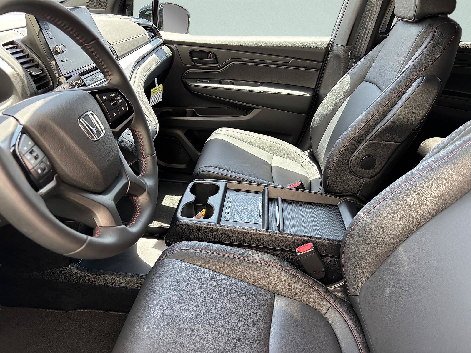 Certified 2025 Honda Odyssey Sport-L image 16