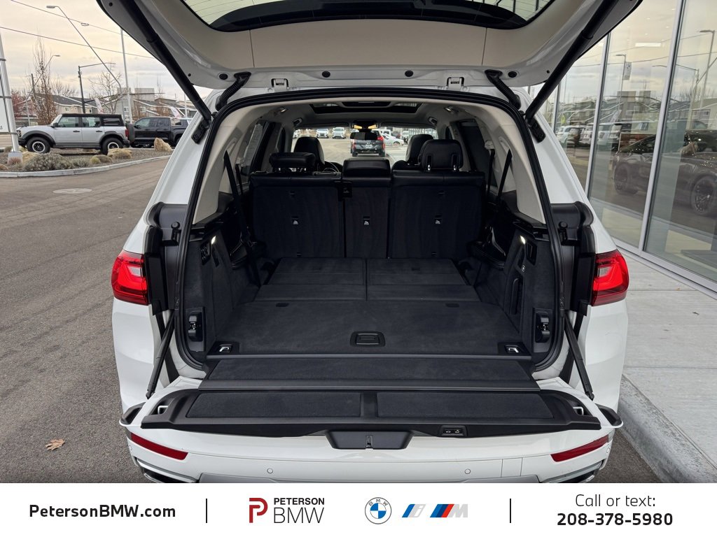 Used 2022 BMW X7 xDrive40i w/ Premium Package image 7