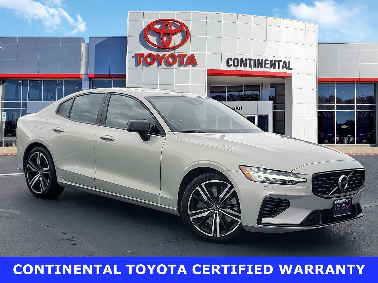 Used 2022 Volvo S60 T8 R-Design Expression w/ Premium Package