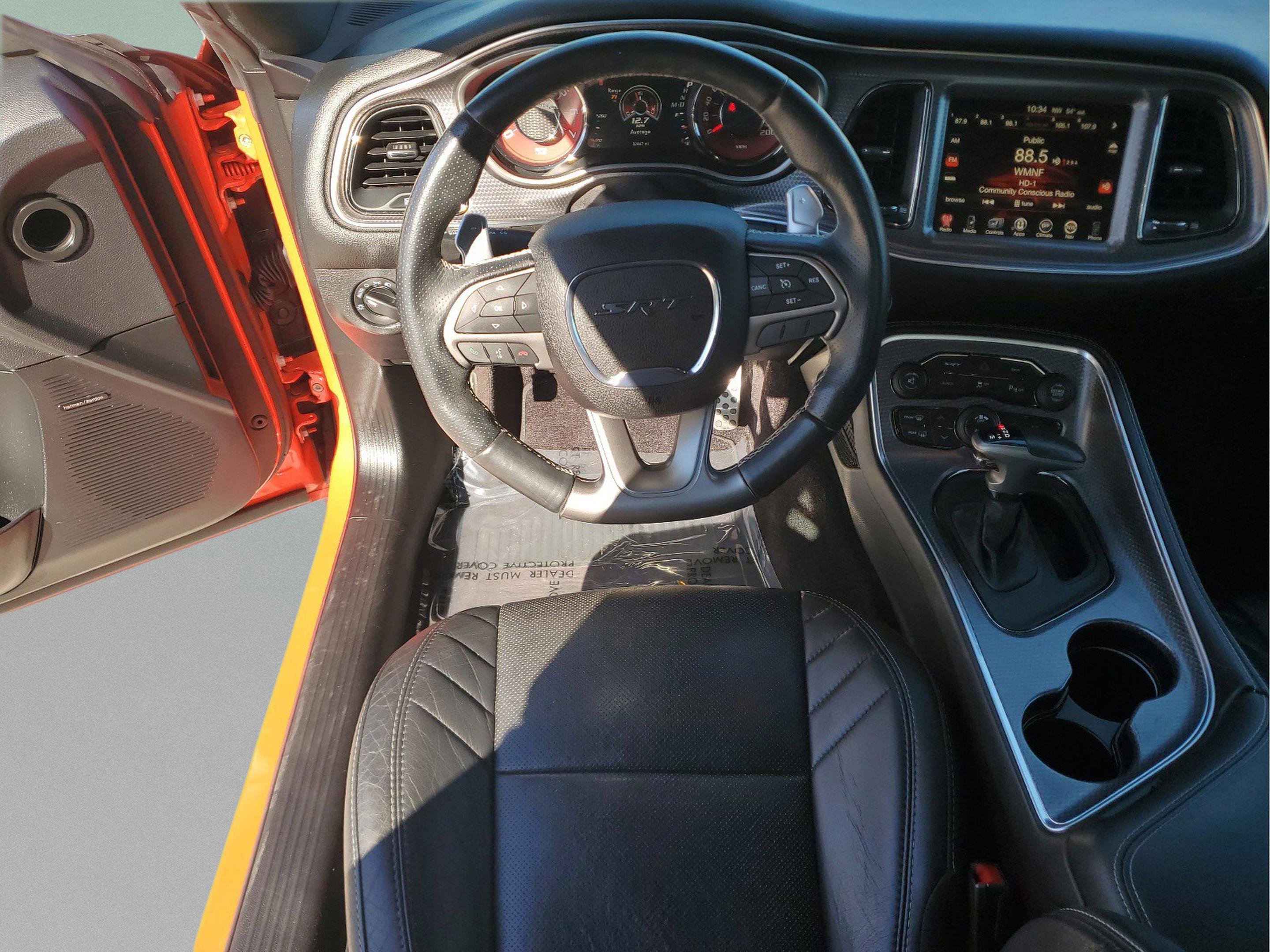Used 2016 Dodge Challenger SRT Hellcat RWD image 10