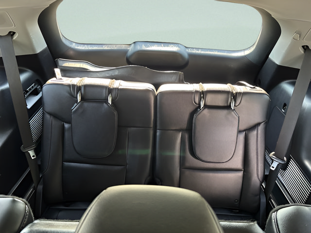 Used 2020 Ford Explorer Limited RWD image 6