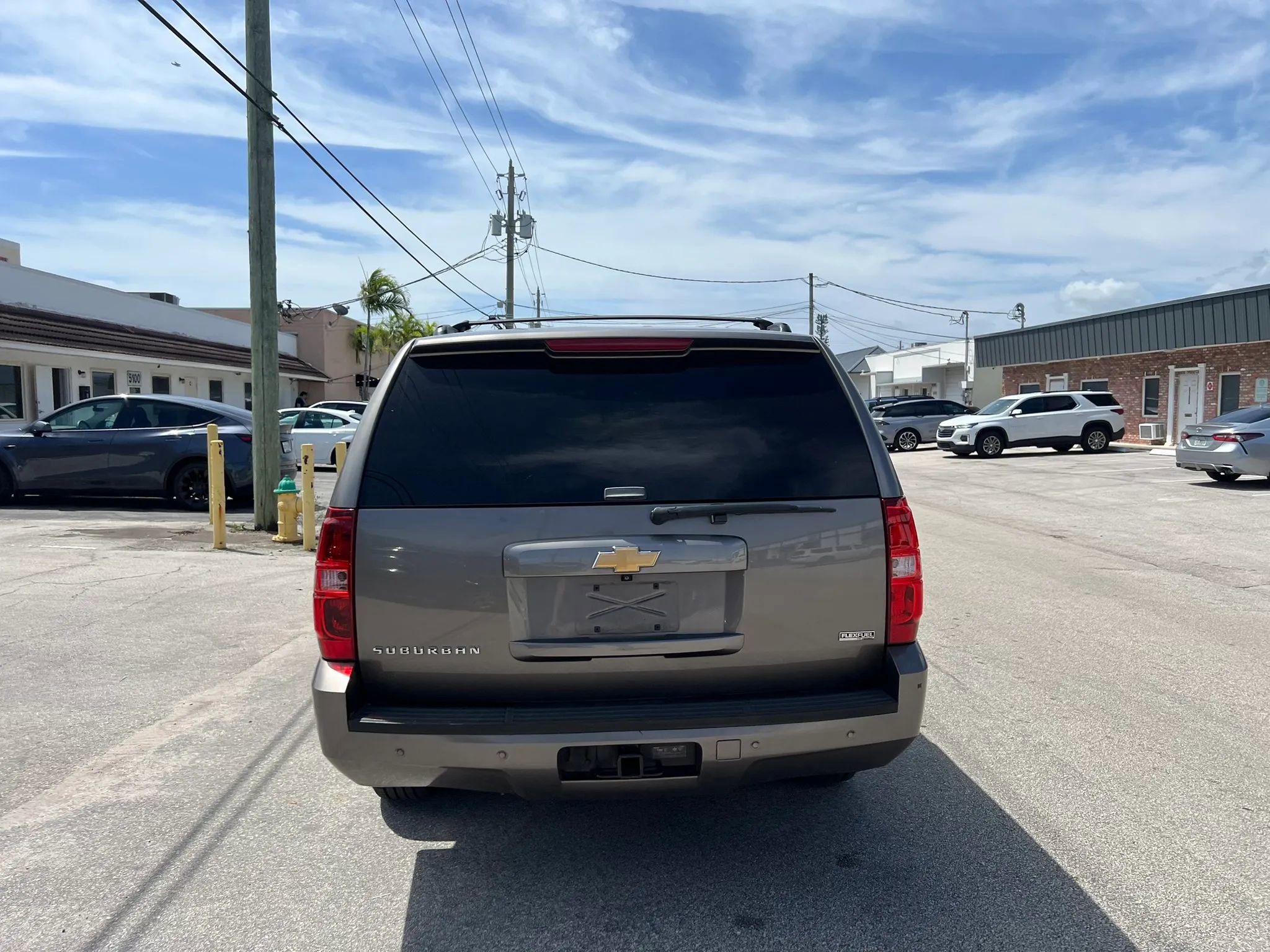 Used 2012 Chevrolet Suburban LS w/ Convenience Package 1 RWD image 4