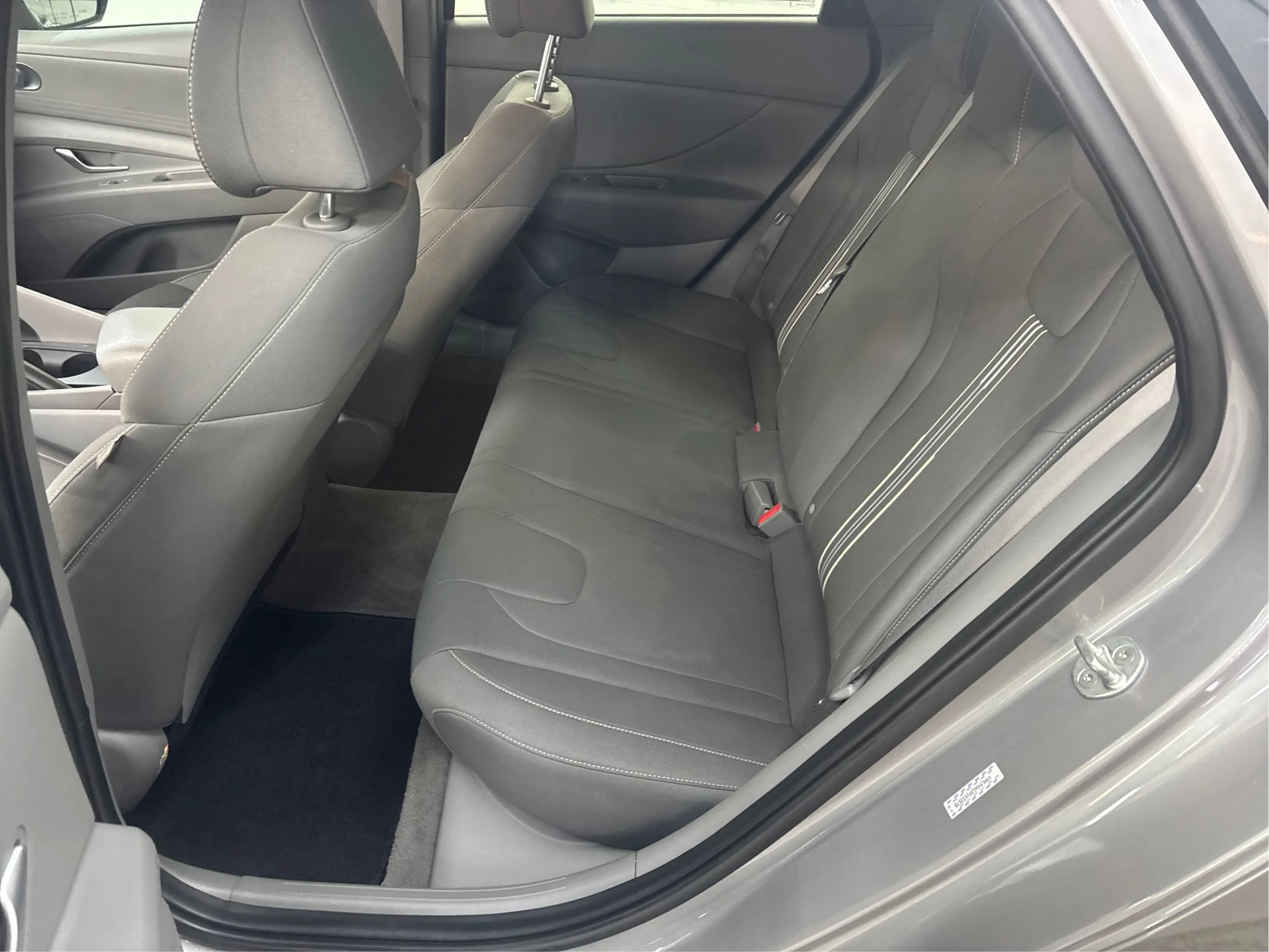 Used 2023 Hyundai Elantra SEL w/ Cargo Package FWD image 14