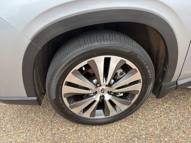 Used 2022 Subaru Ascent Limited w/ Technology Package image 4