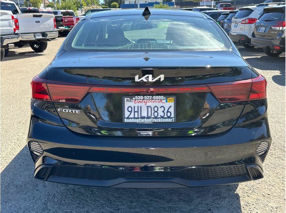Used 2023 Kia Forte LXS FWD image 6