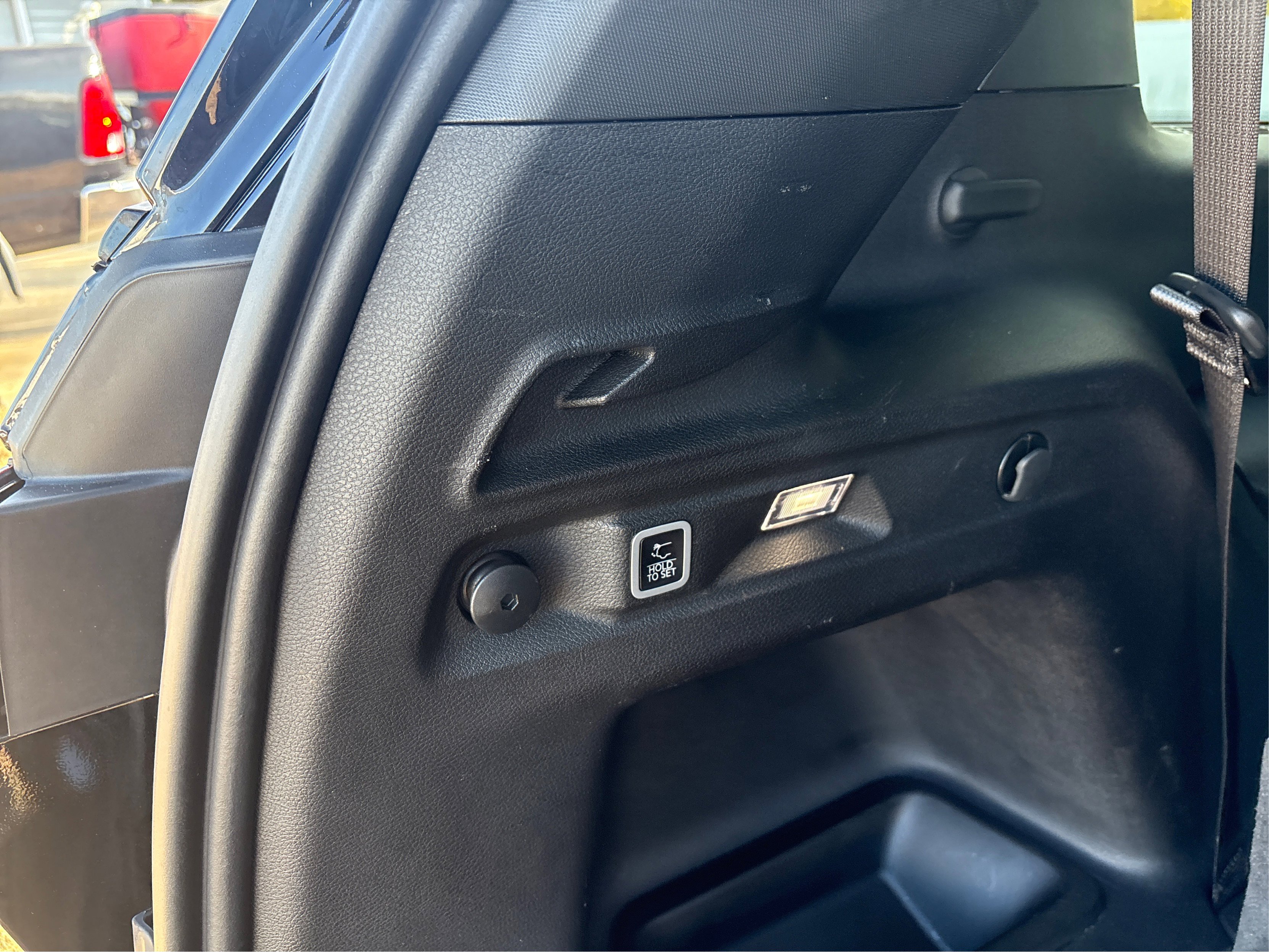 Used 2024 Jeep Grand Cherokee L Altitude image 22