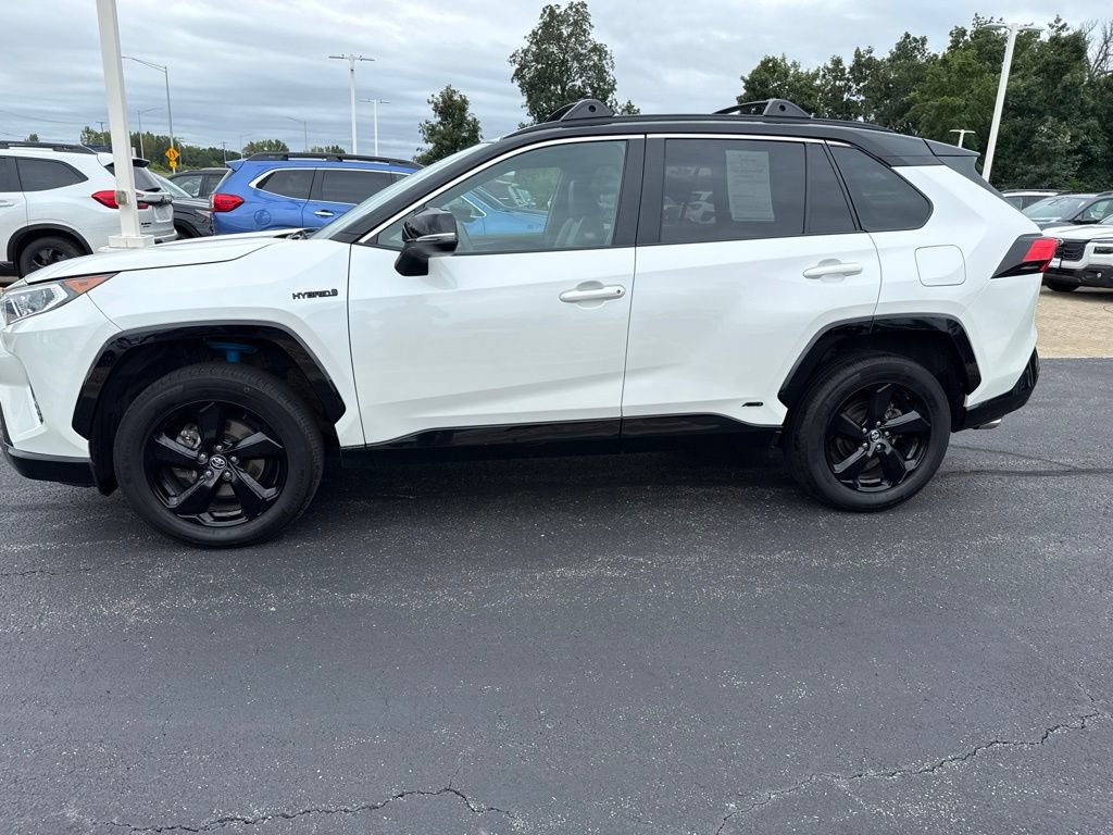 Used 2020 Toyota RAV4 XSE w/ XSE Grade Weather Package AWD/4WD image 2