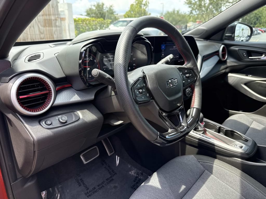 Used 2024 Chevrolet Trax RS w/ Driver Confidence Package FWD image 22