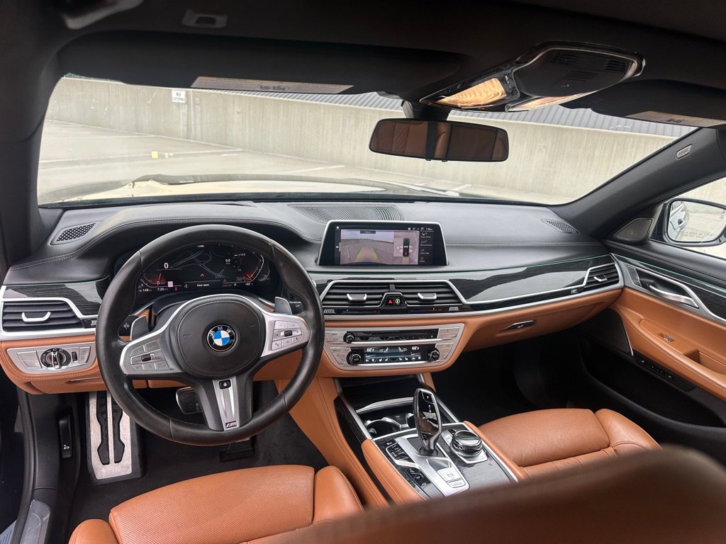 Used 2020 BMW 750i xDrive w/ Executive Package AWD/4WD image 9