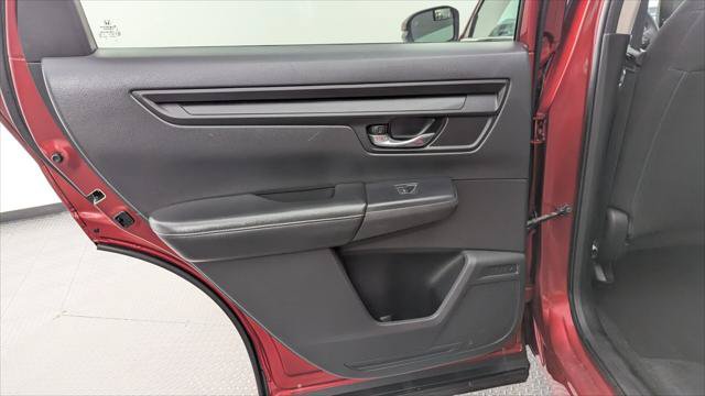 Used 2023 Honda CR-V EX image 16