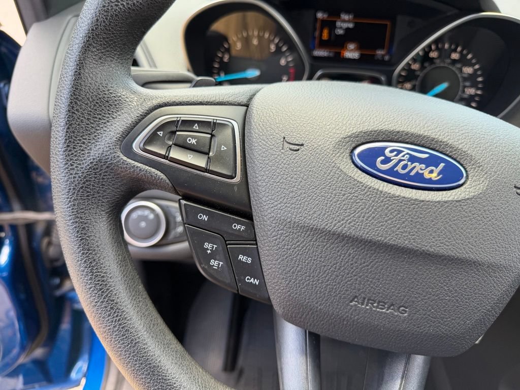 Used 2017 Ford Escape SE w/ Equipment Group 201A AWD/4WD image 27