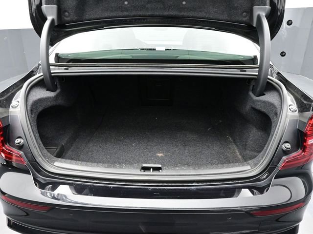 Used 2024 Volvo S60 B5 Core image 14