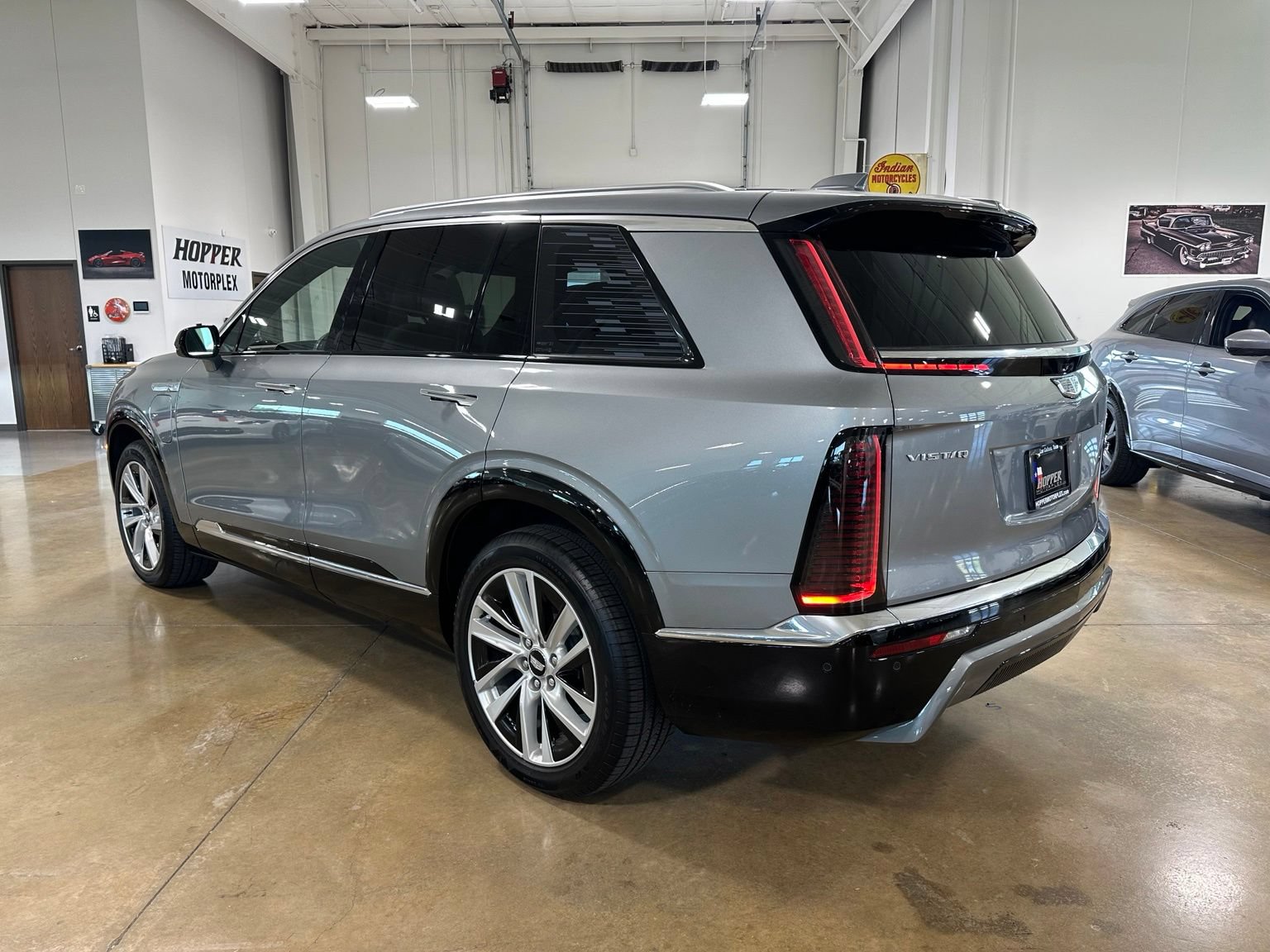 Used 2026 Cadillac Vistiq Luxury AWD/4WD image 6