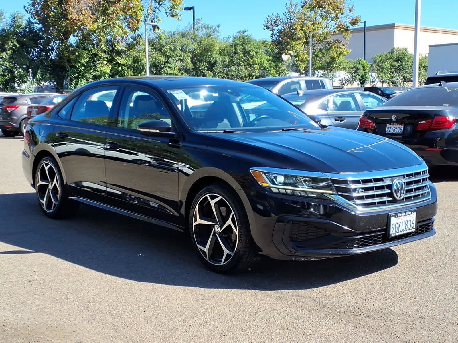 Used 2020 Volkswagen Passat 2.0T R-Line FWD image 3