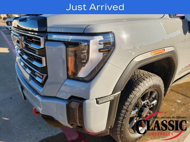 Used 2024 GMC Sierra 2500 AT4 w/ AT4 Premium Plus Package image 13