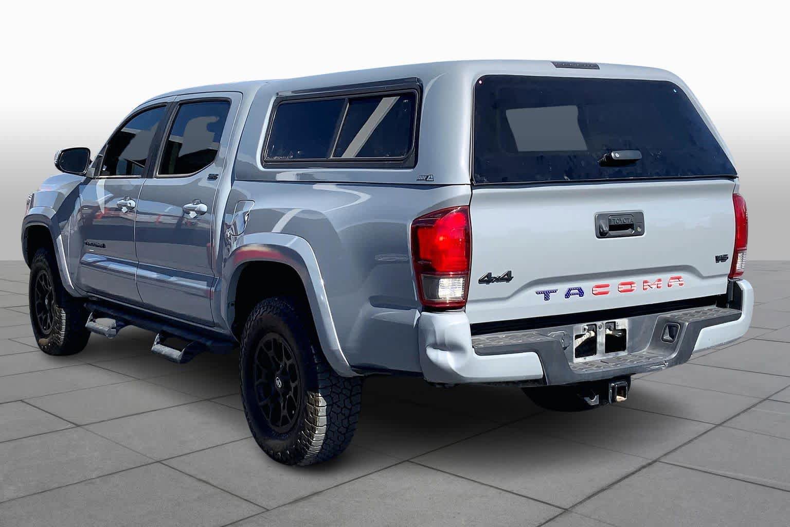 Used 2021 Toyota Tacoma SR5 w/ Technology Package AWD/4WD image 12
