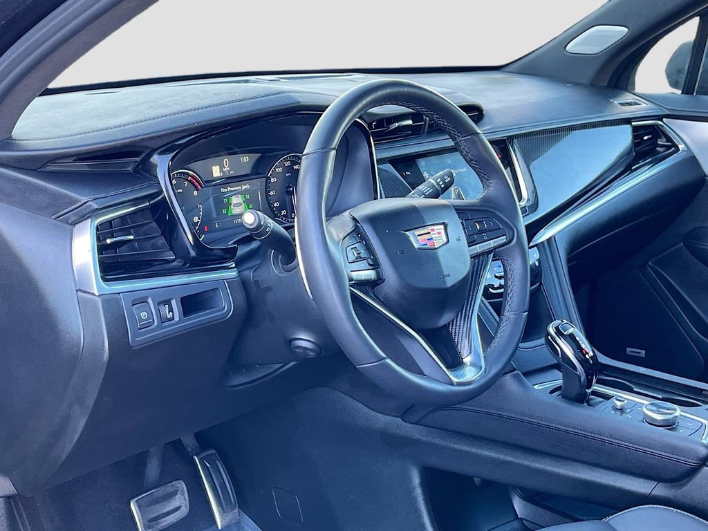 Used 2024 Cadillac XT6 Sport image 9