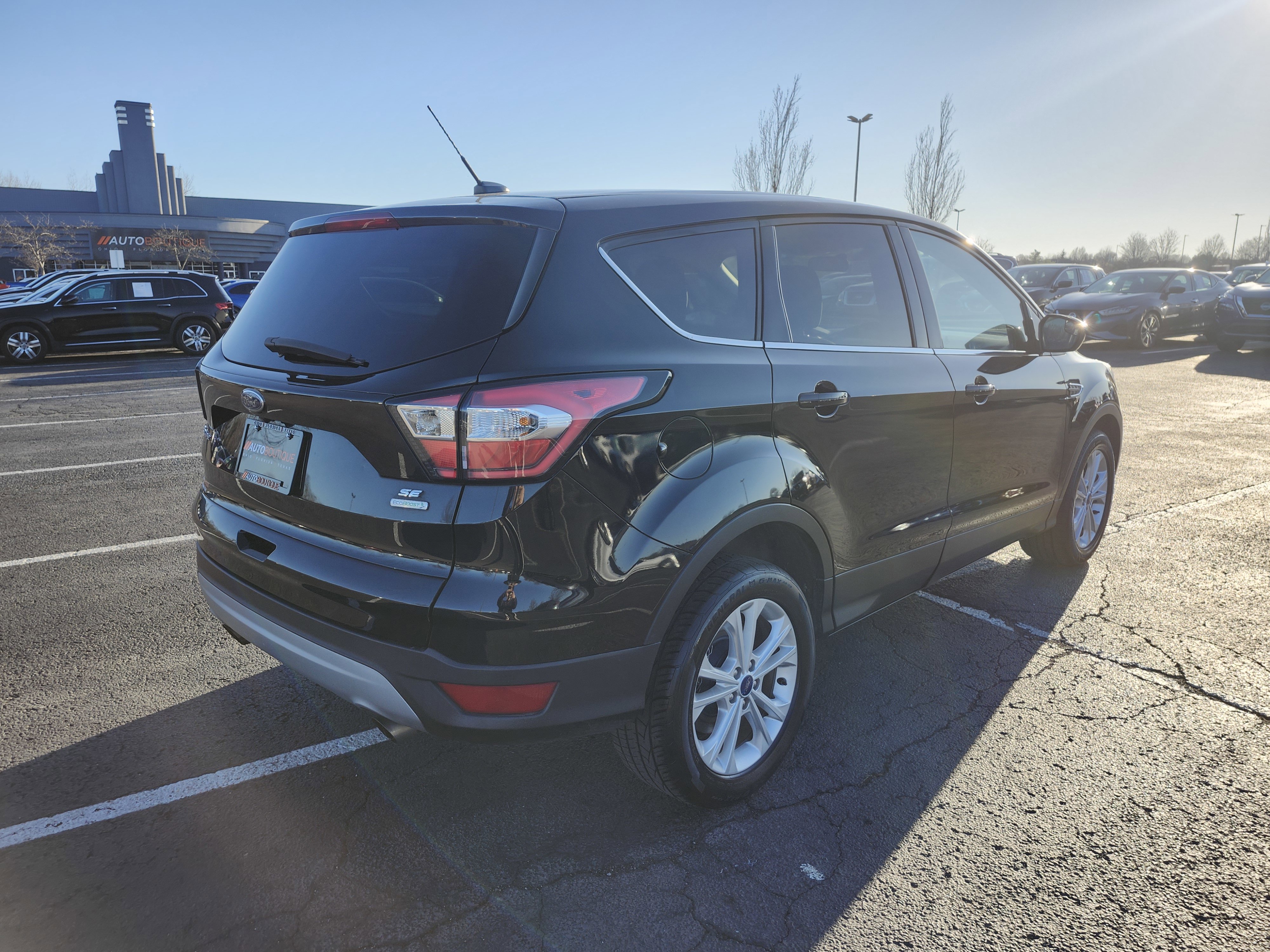 Used 2017 Ford Escape SE FWD image 15