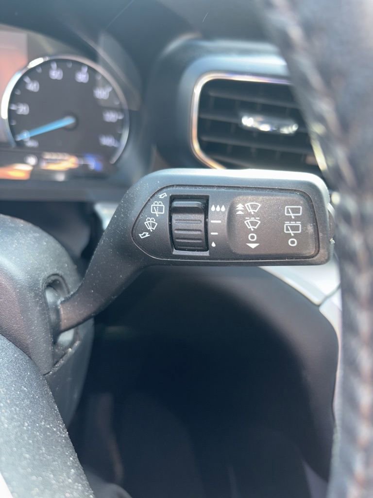 Used 2021 Ford Explorer XLT w/ Equipment Group 202A image 27