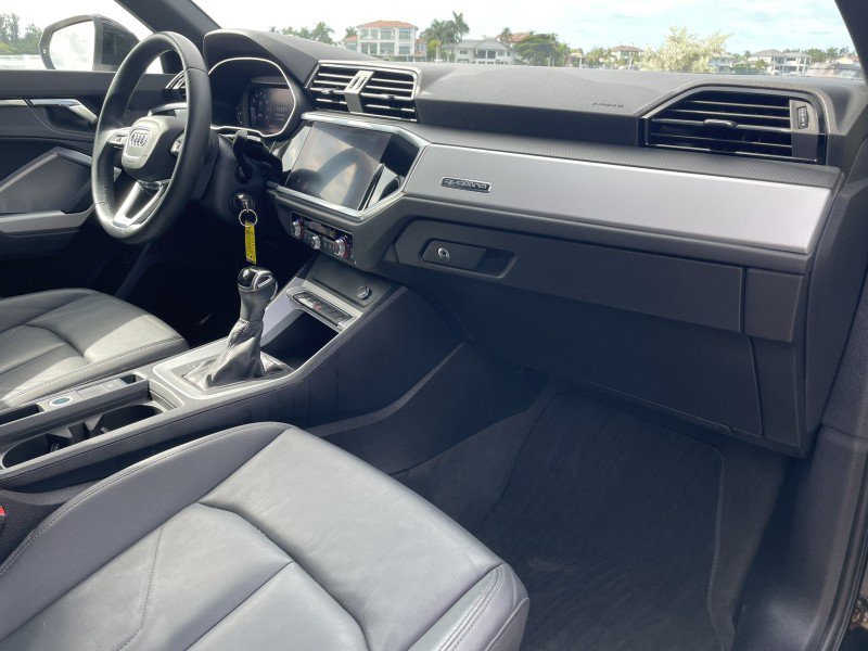 Used 2021 Audi Q3 2.0T Premium image 8