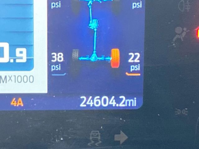 Used 2022 Ford Bronco Badlands image 12