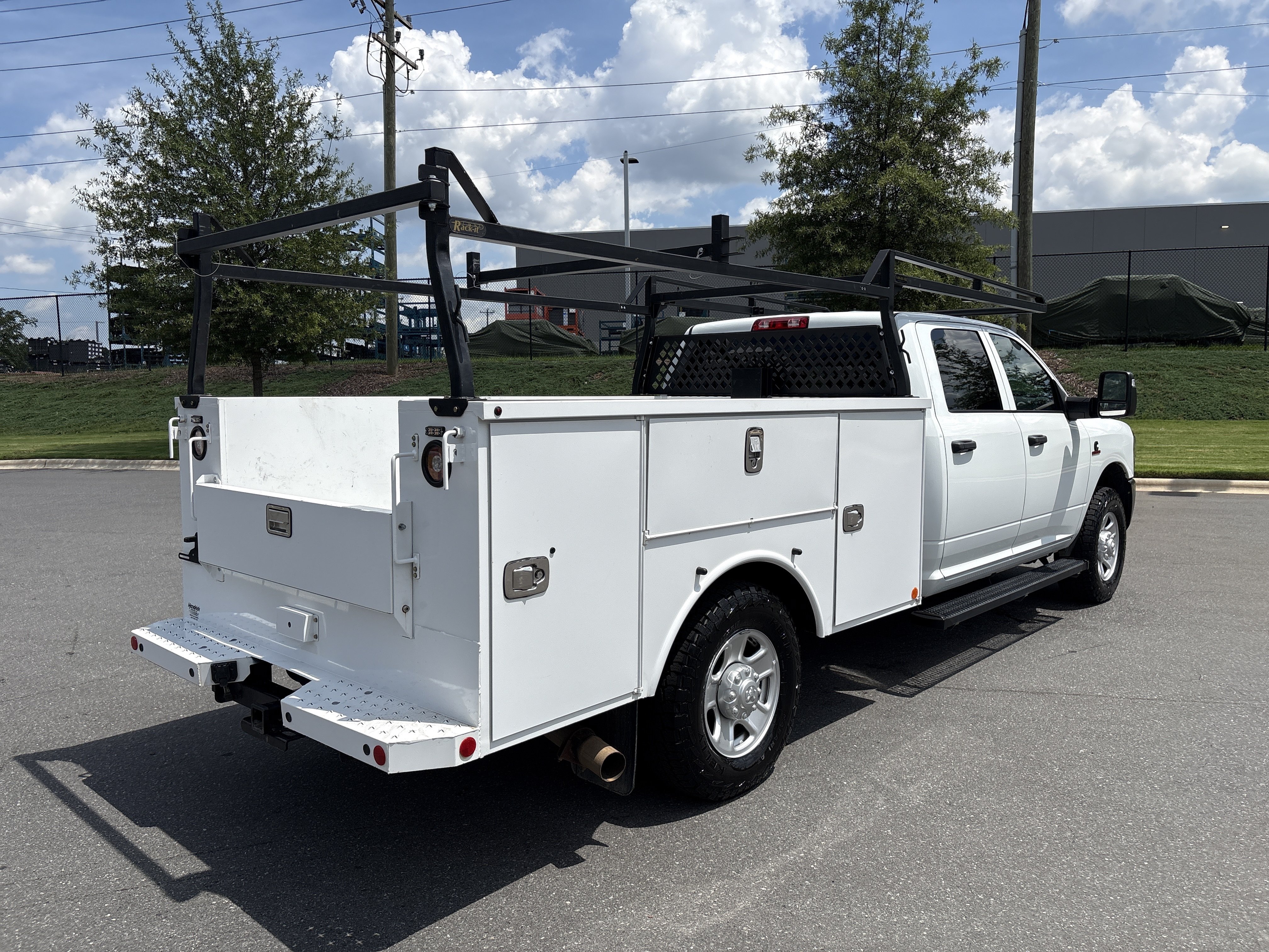 Used 2024 RAM 3500 Tradesman w/ Safety Group AWD/4WD image 9