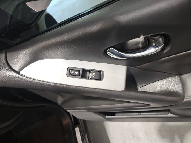 Used 2012 Nissan Murano SL AWD/4WD image 27