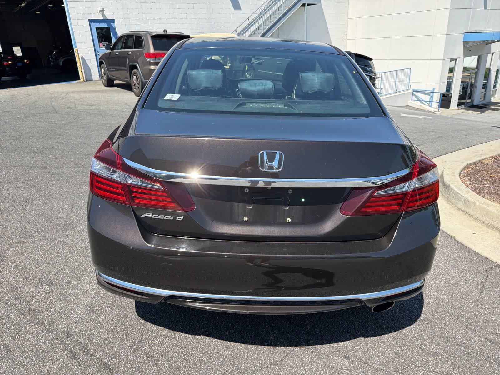 Used 2017 Honda Accord LX image 10