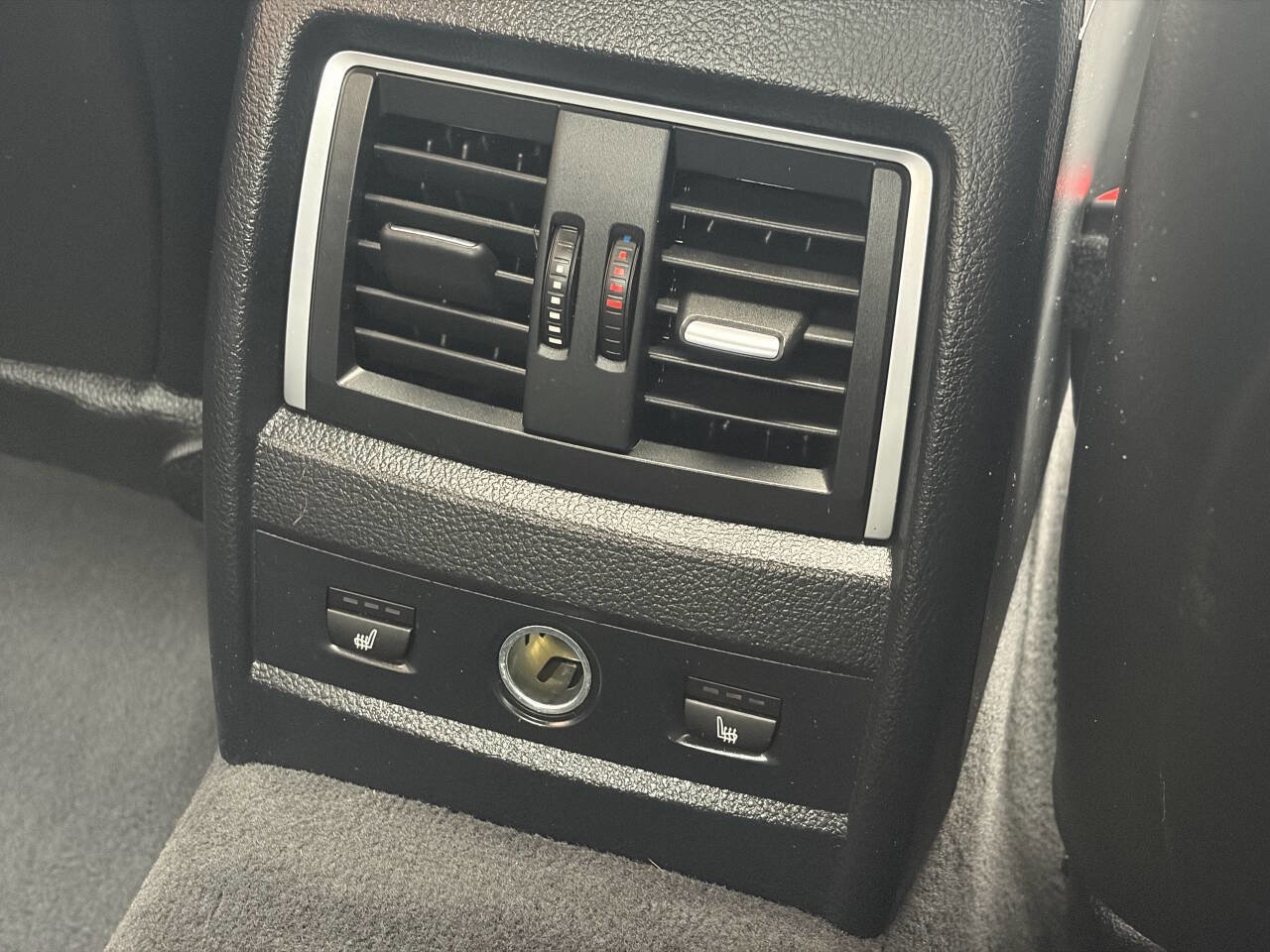 Used 2018 BMW 330i xDrive Sedan image 18