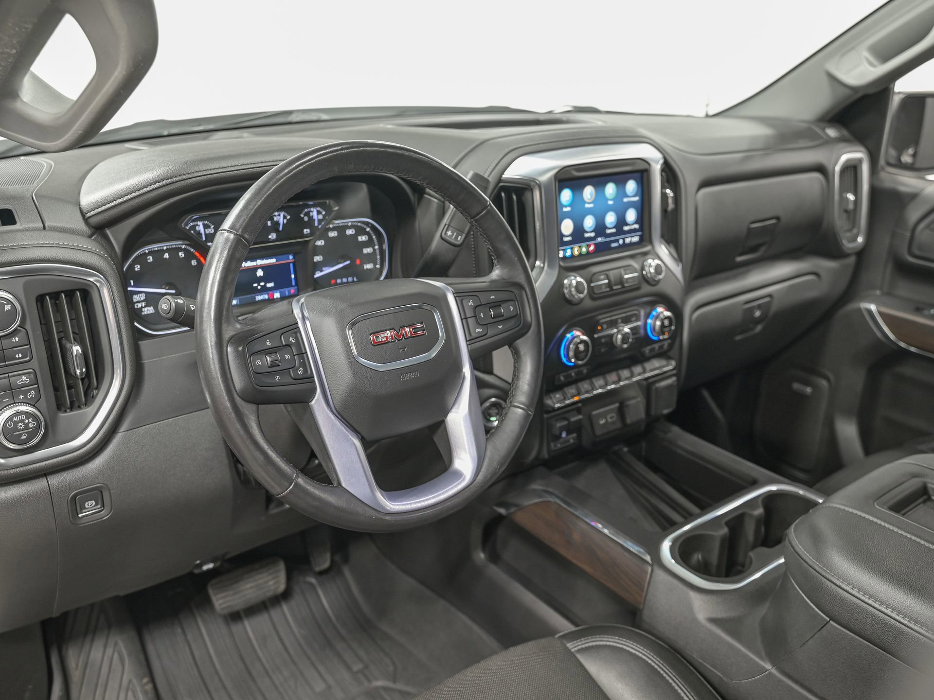 Used 2019 GMC Sierra 1500 SLT w/ SLT Premium Plus Package AWD/4WD image 16