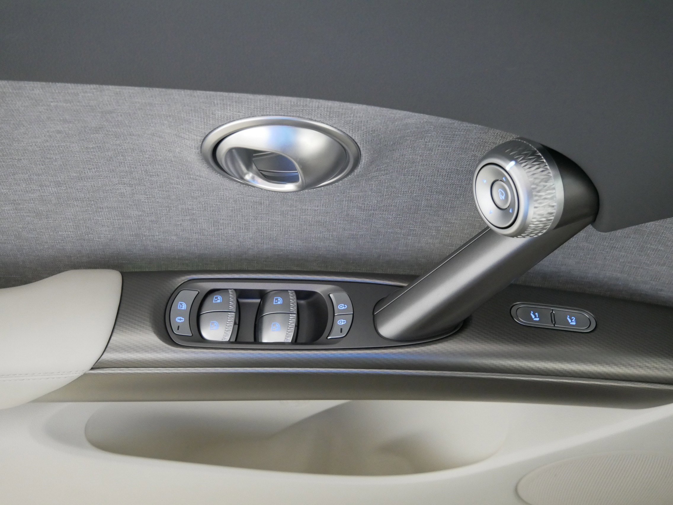 Used 2025 Genesis GV60 Advanced image 19