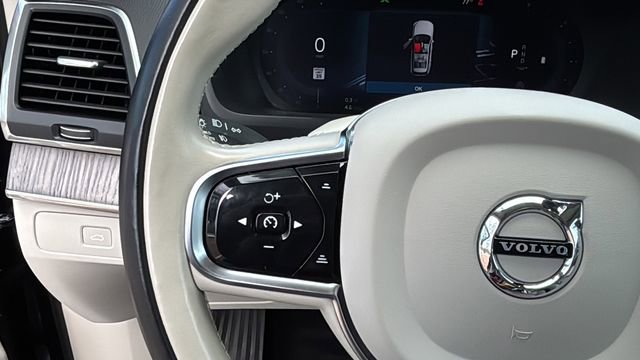 Used 2023 Volvo XC90 B6 Core w/ Climate Package image 23