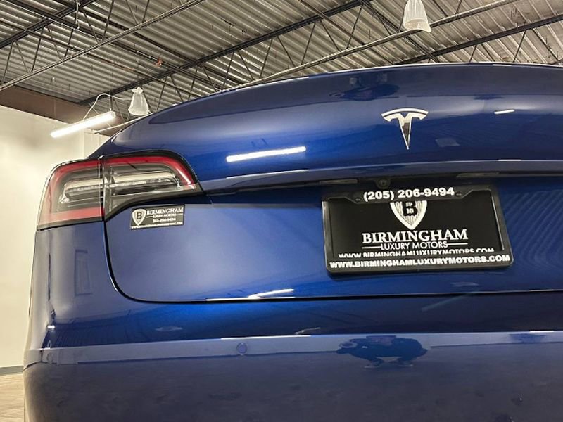 Used 2022 Tesla Model 3 Long Range AWD/4WD image 16