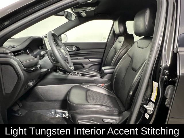 Used 2023 Jeep Compass Altitude image 16