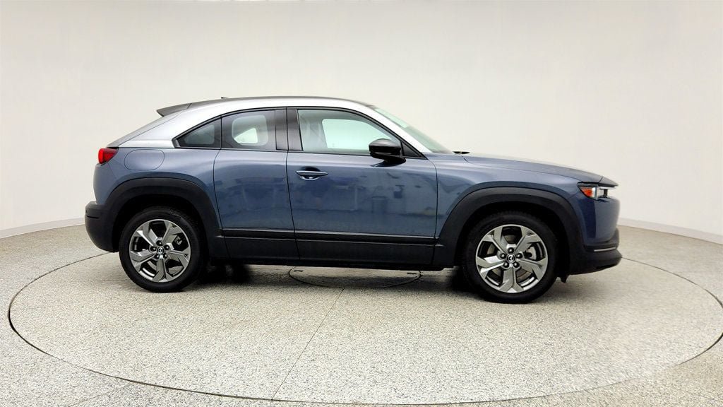 Used 2022 MAZDA MX-30 Electric w/ Premium Plus Pkg FWD image 4