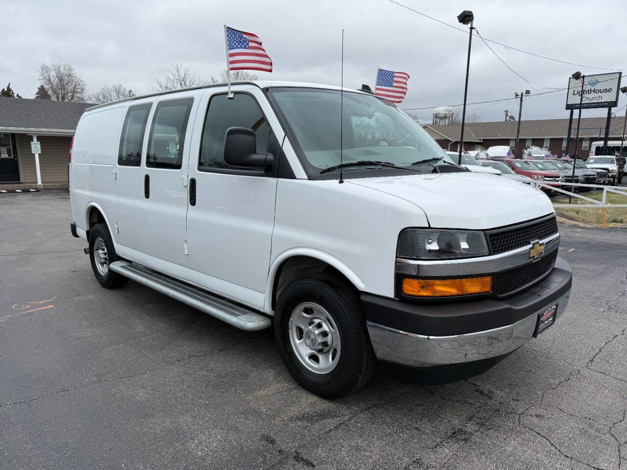 Used 2024 Chevrolet Express 2500 w/ Driver Convenience Package image 4